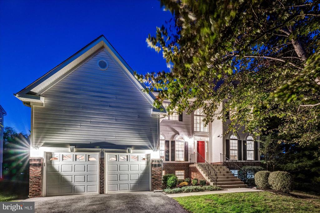 Leesburg, Virginia, 20175, United States, 5 Bedrooms Bedrooms, ,4 BathroomsBathrooms,Residential,For Sale,1987401