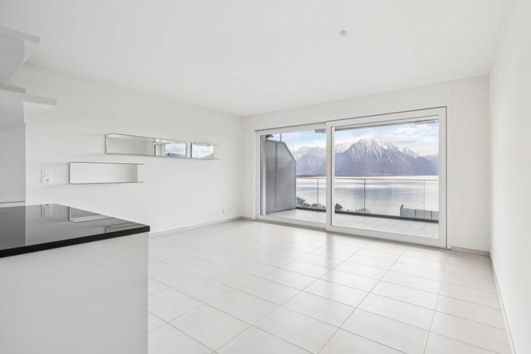  2-bedroom apartment with lake view and excellent location. - 物件實景