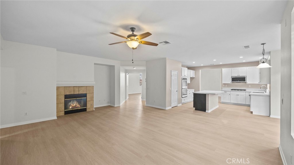 Corona, California, 92883, United States, 3 Bedrooms Bedrooms, ,2 BathroomsBathrooms,Residential,For Sale,2027517