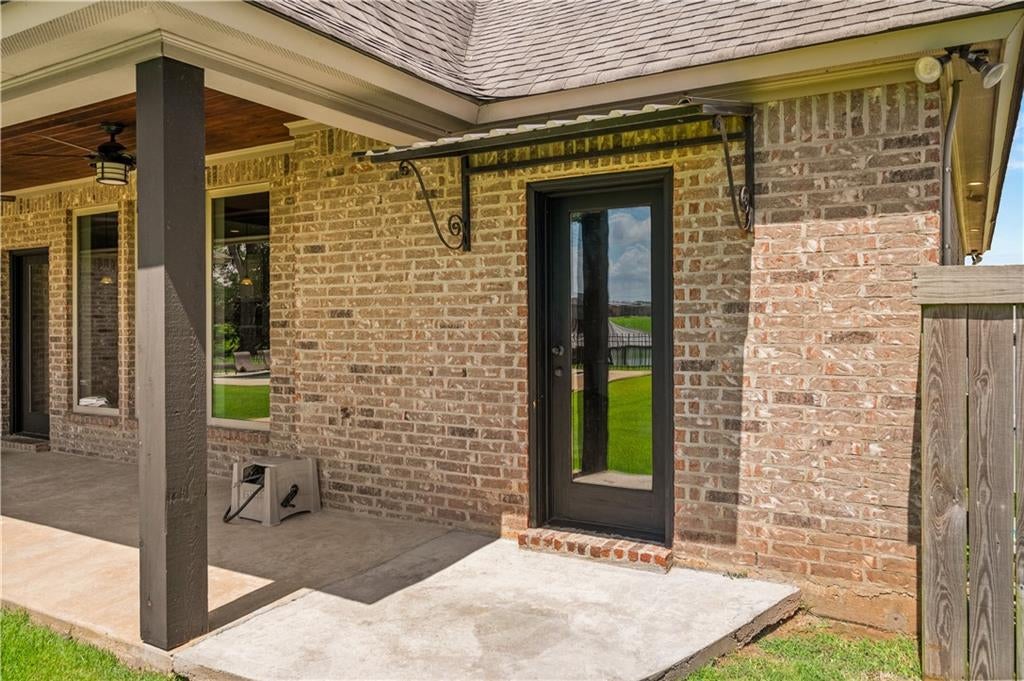 Natchitoches, Louisiana, 71457, United States, 4 Bedrooms Bedrooms, ,3 BathroomsBathrooms,Residential,For Sale,1974090