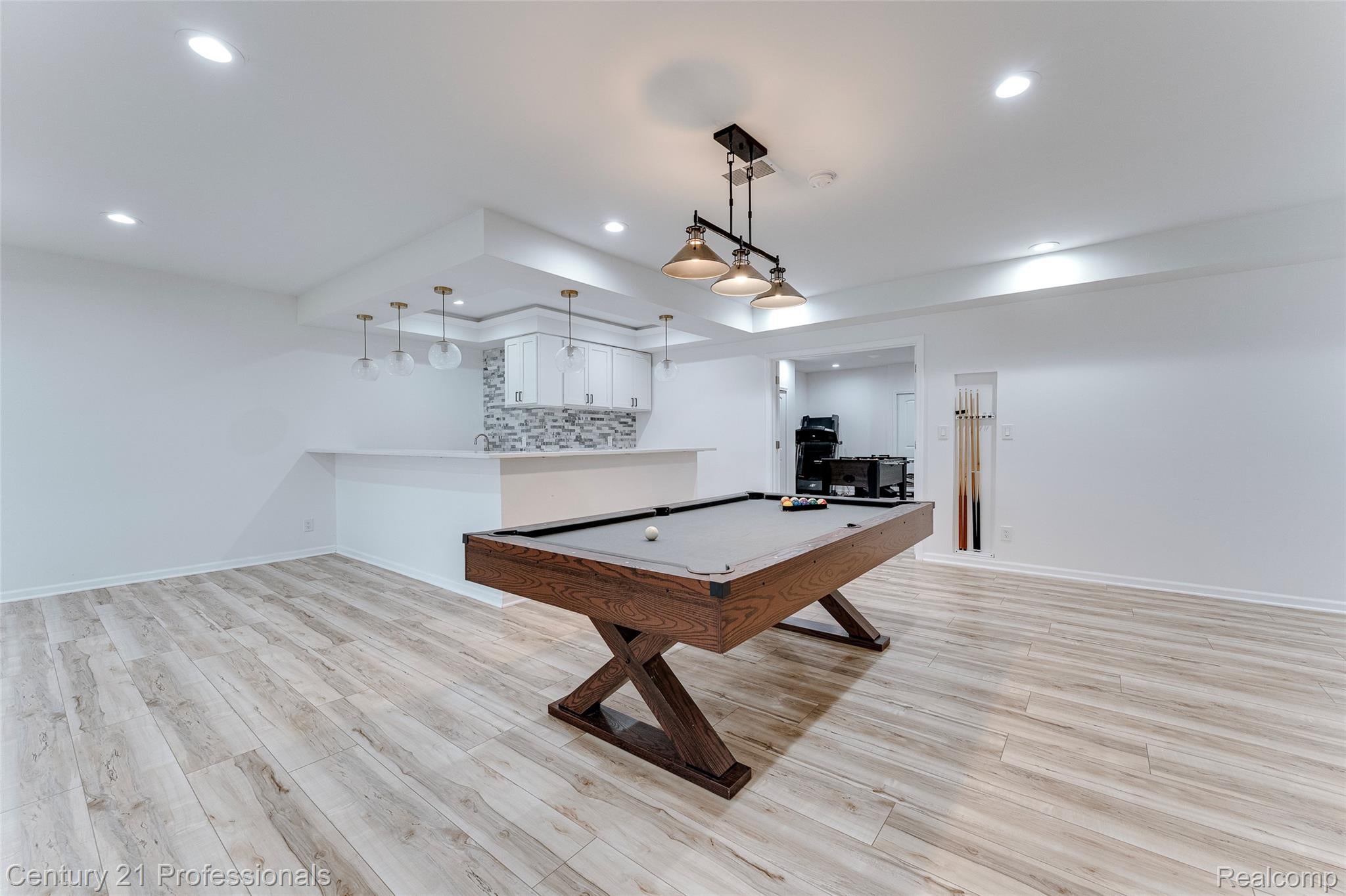 Canton, Michigan, 48187, United States, 5 Bedrooms Bedrooms, ,6 BathroomsBathrooms,Residential,For Sale,1908049