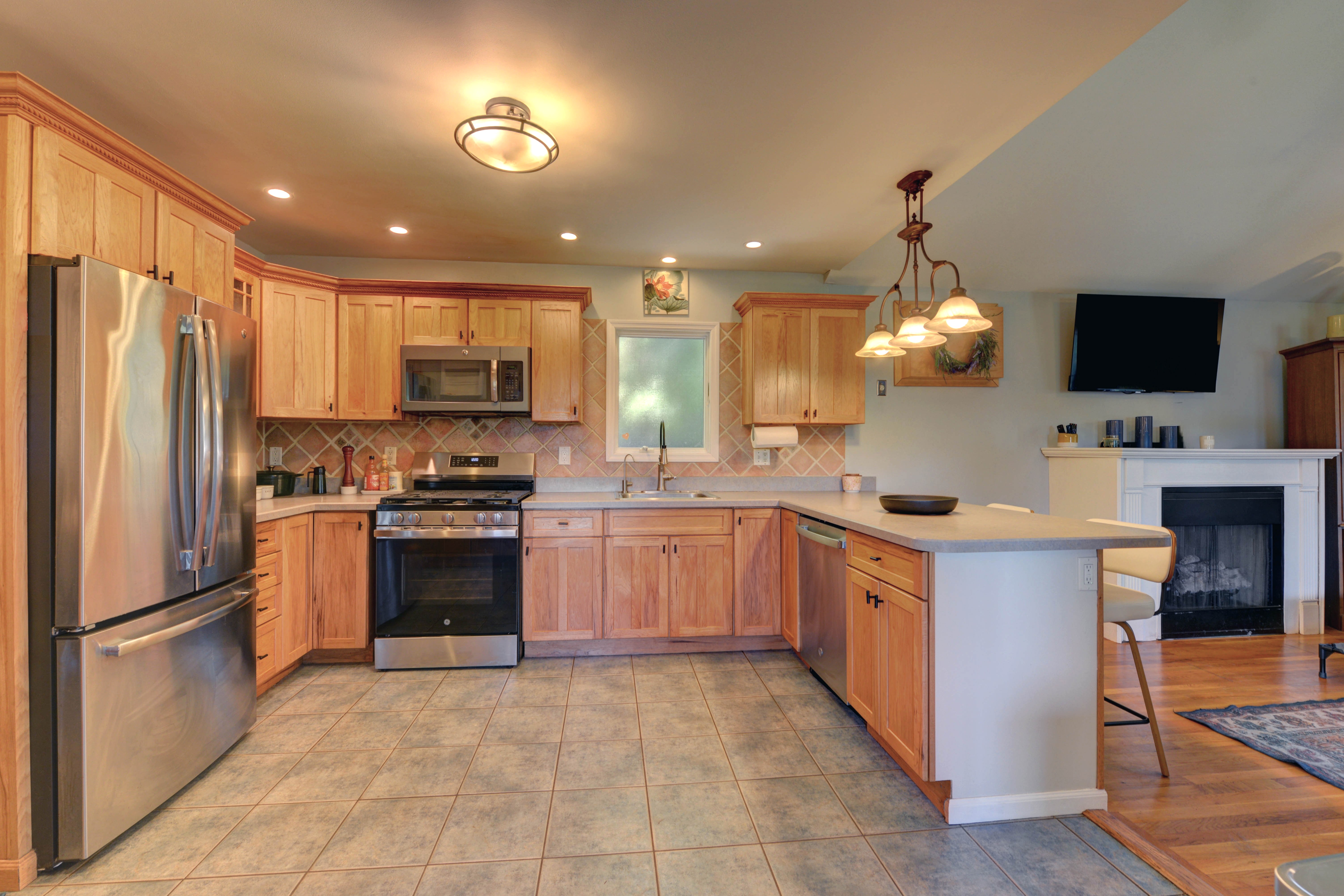 Mahwah, New Jersey, 07430, United States, 4 Bedrooms Bedrooms, ,2 BathroomsBathrooms,Residential,For Sale,1931403