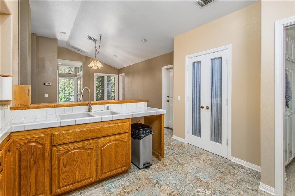 Oak Glen, California, 92399, United States, 2 Bedrooms Bedrooms, ,2 BathroomsBathrooms,Residential,For Sale,1920636