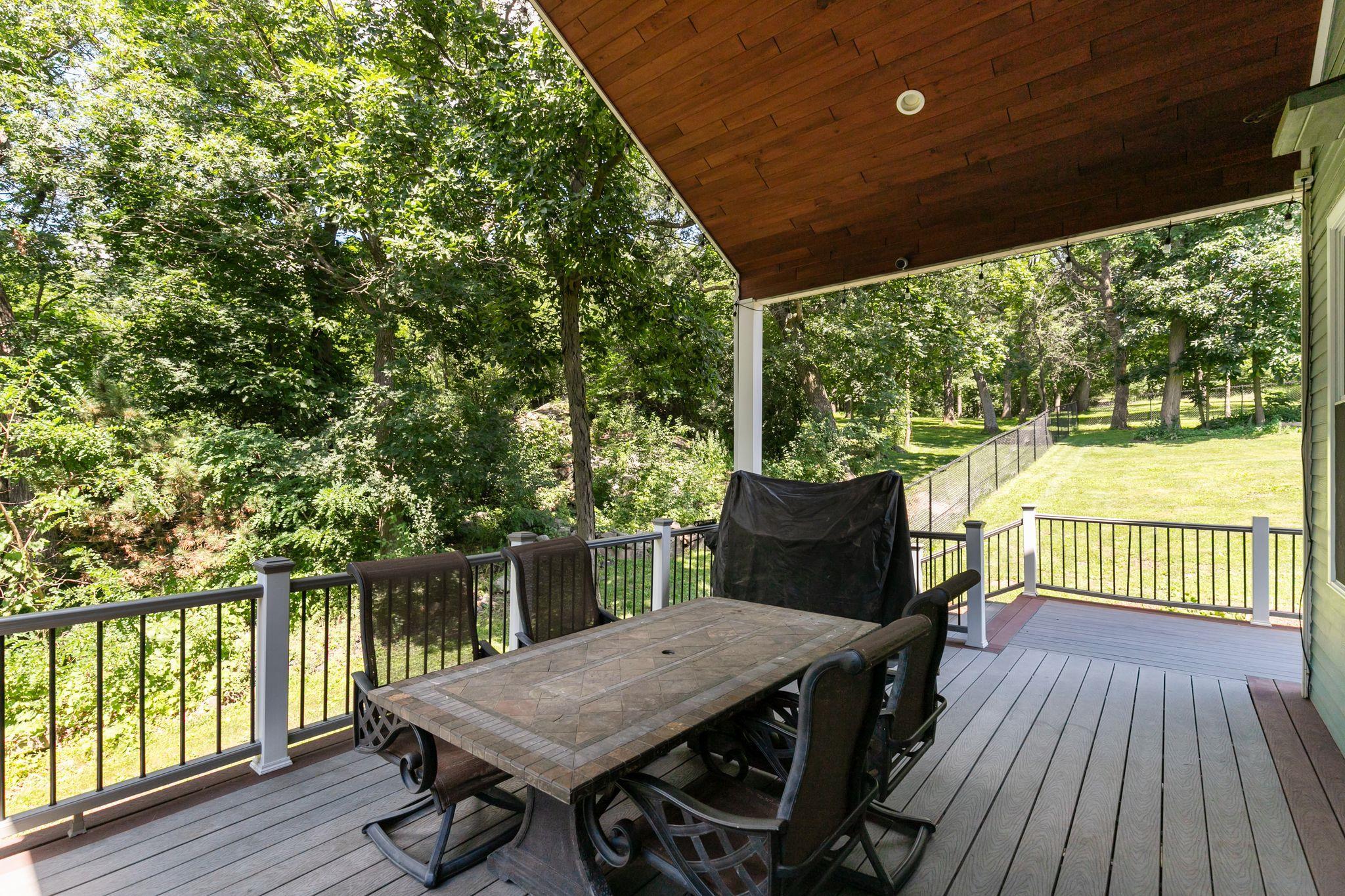 Berlin, Wisconsin, 54923, United States, 5 Bedrooms Bedrooms, ,4 BathroomsBathrooms,Residential,For Sale,1974961