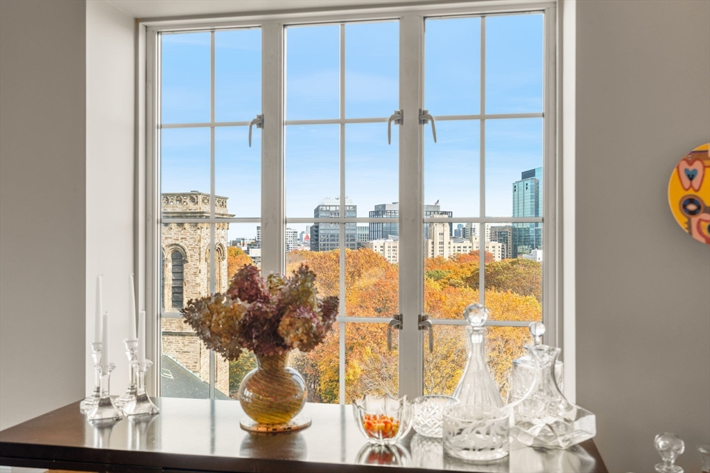 Brookline, Massachusetts, 02446, United States, 3 Bedrooms Bedrooms, ,3 BathroomsBathrooms,Residential,For Sale,1991911