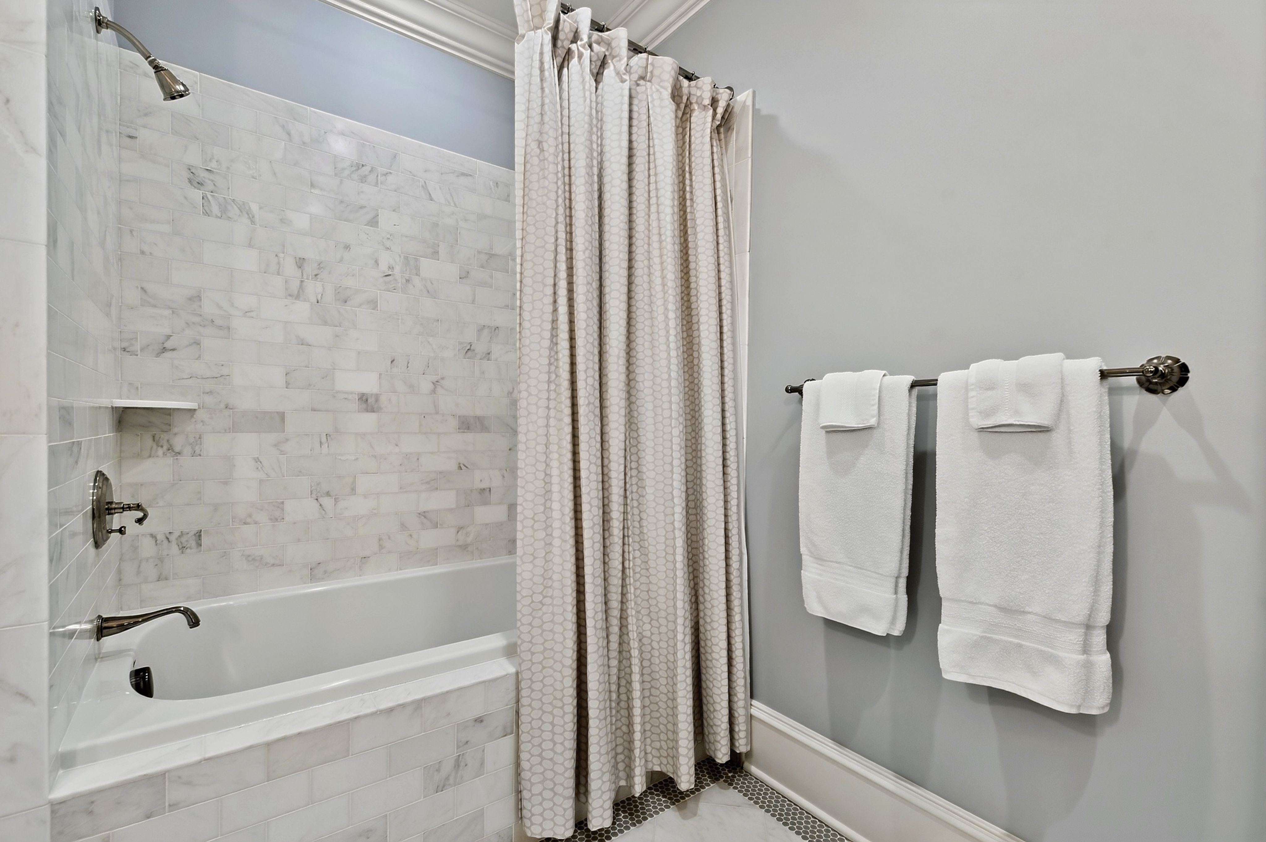  1412 Hedgelawn Way, Raleigh, NC 27615 - 物件實景