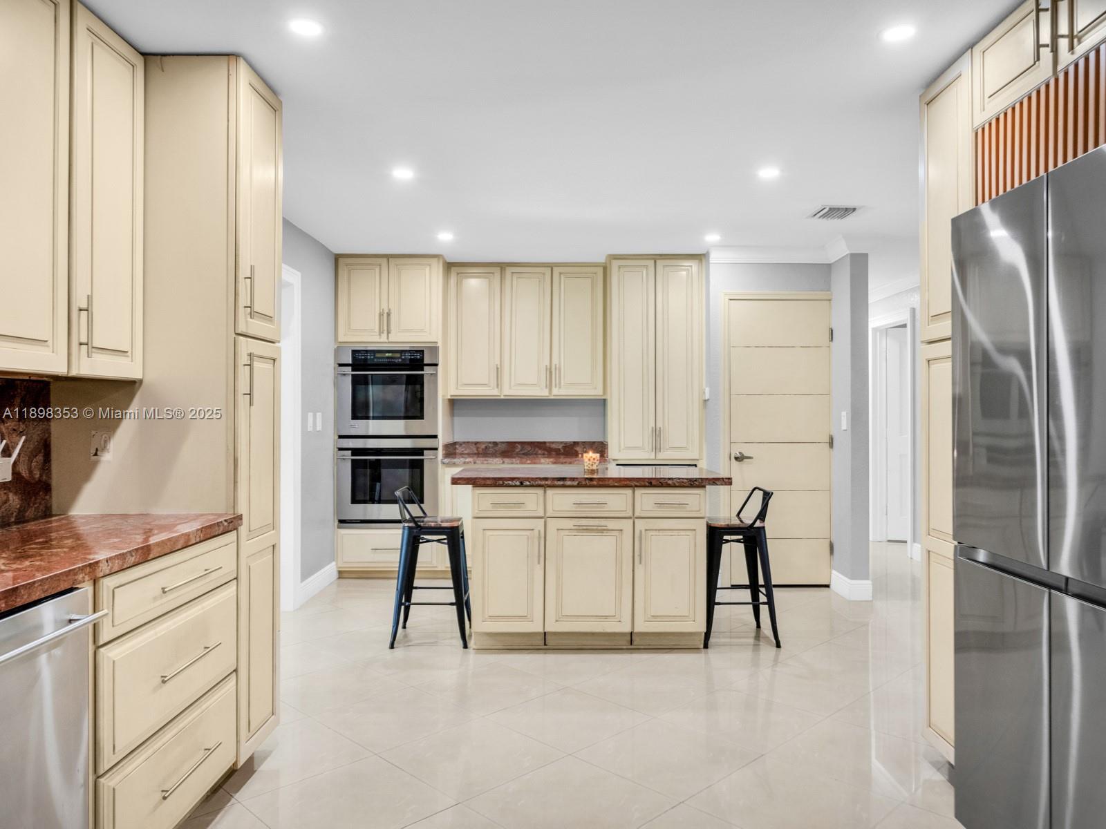 Miami, Florida, 33175, United States, 4 Bedrooms Bedrooms, ,2 BathroomsBathrooms,Residential,For Sale,1979447