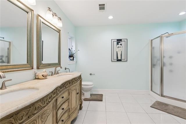 New Orleans, Louisiana, 70122, United States, 5 Bedrooms Bedrooms, ,3 BathroomsBathrooms,Residential,For Sale,1980126