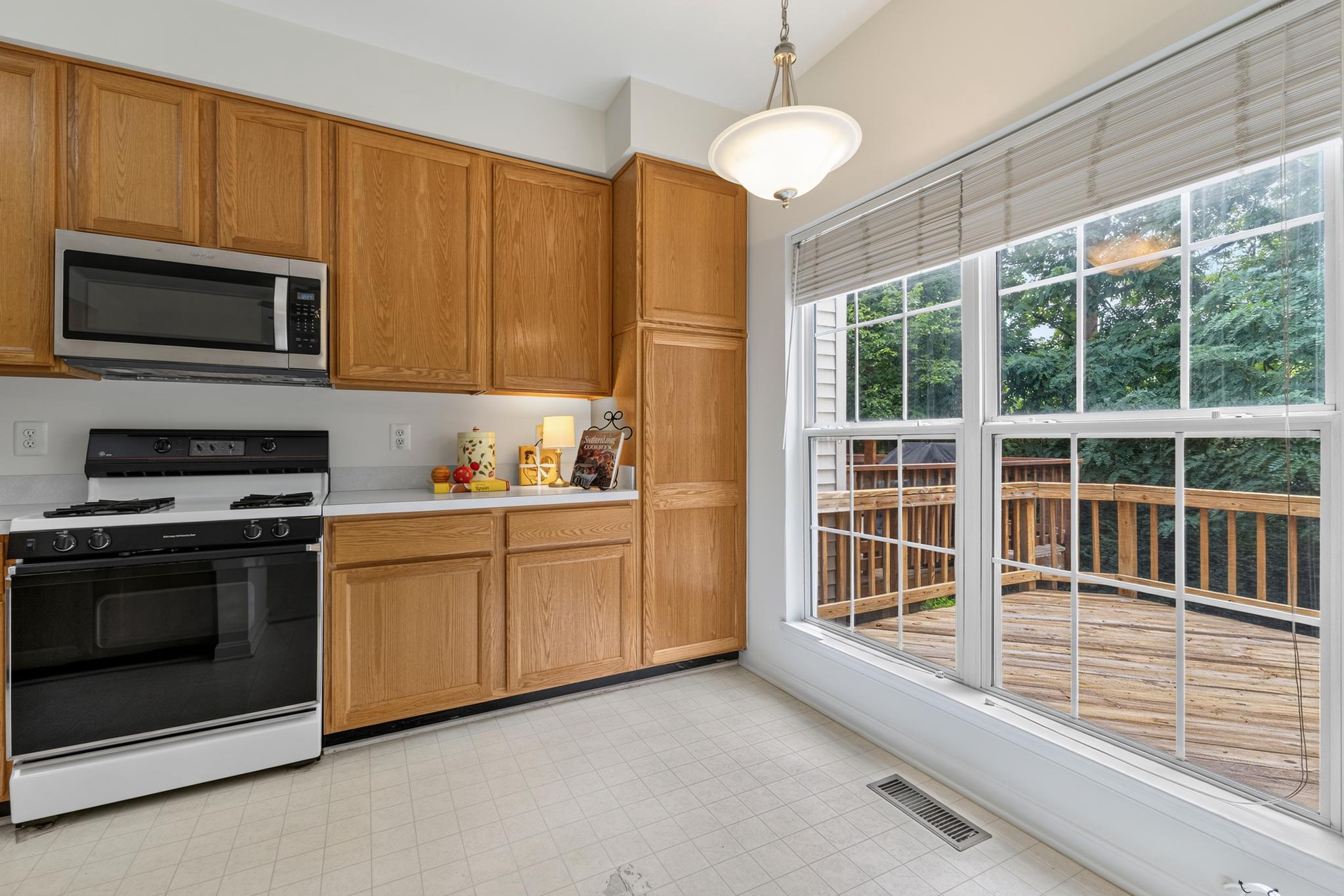  3009 Barden Oaks Court, Oakton, VA 22124 - 物件實景