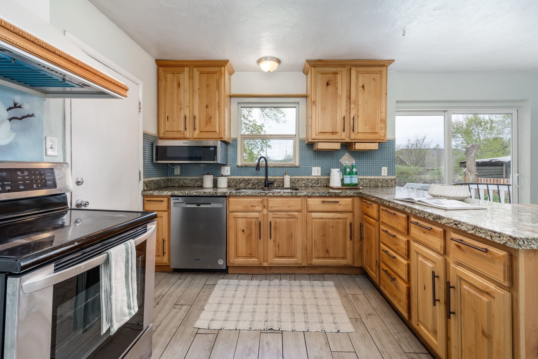  Spacious Property Down a Private Lane - 物件實景