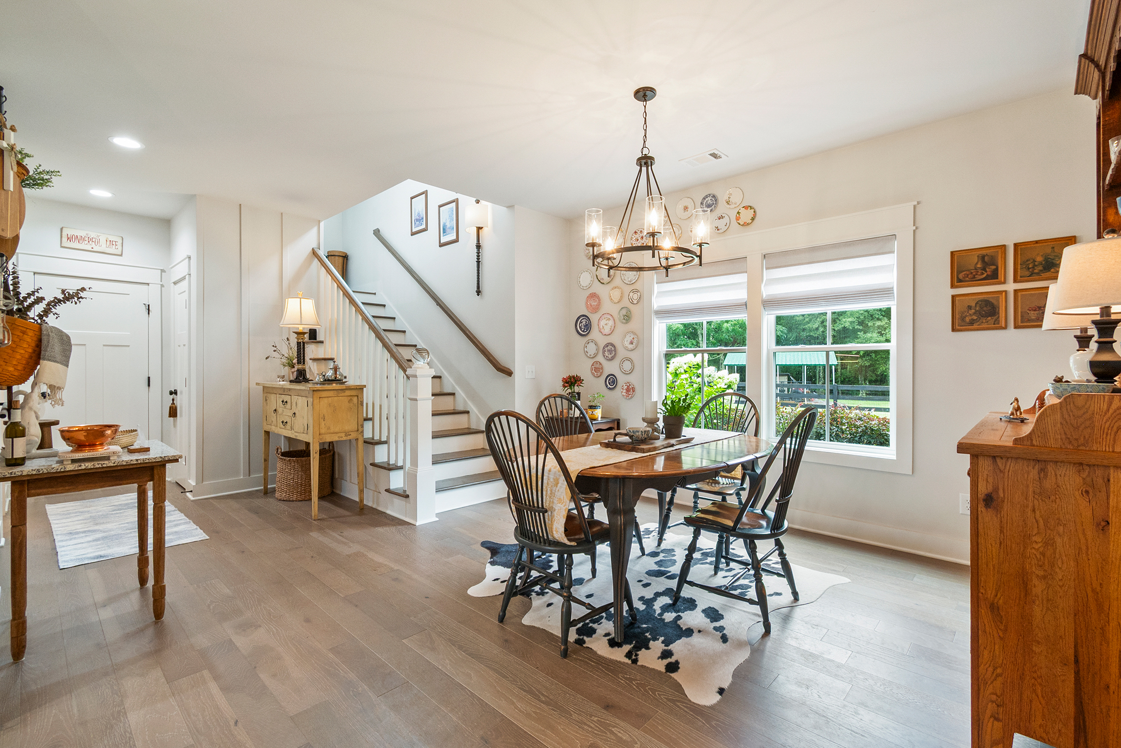  Tucked Away on Five+/- Acres - 物件實景
