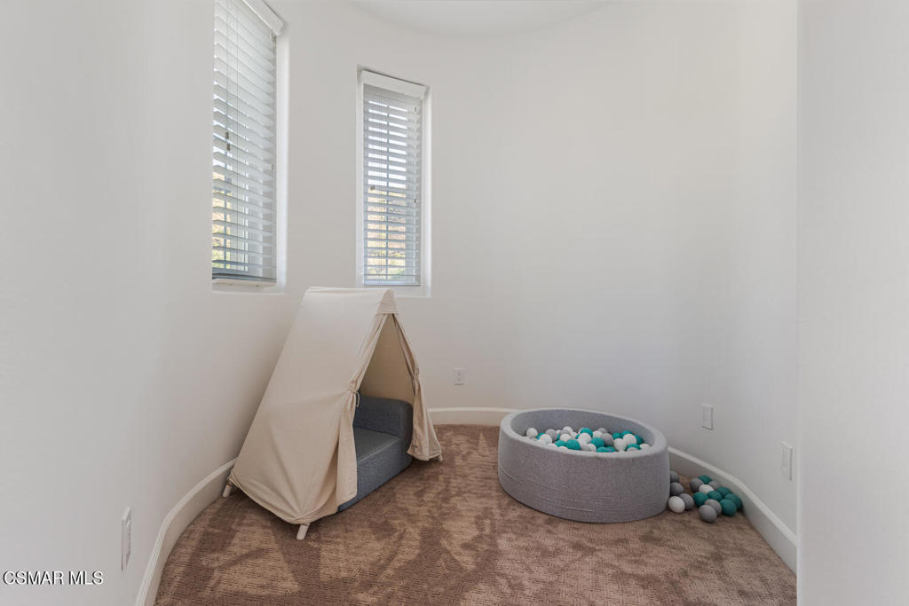 Simi Valley, California, 93065, United States, 4 Bedrooms Bedrooms, ,4 BathroomsBathrooms,Residential,For Sale,2007456