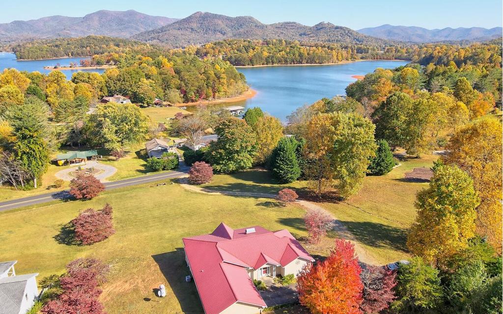 Hiawassee, Georgia, 30546, United States, 3 Bedrooms Bedrooms, ,2 BathroomsBathrooms,Residential,For Sale,1761717