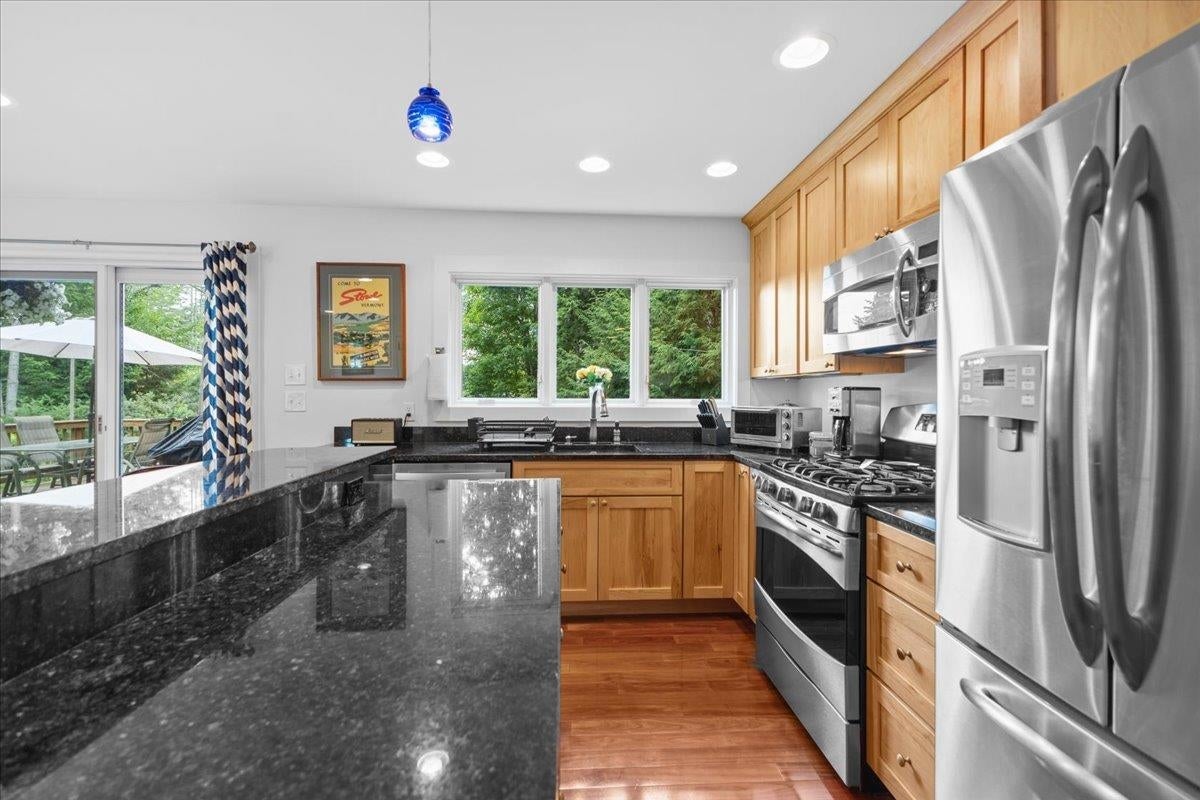 Stowe, Vermont, 05672, United States, 2 Bedrooms Bedrooms, ,1 BathroomBathrooms,Residential,For Sale,1908811
