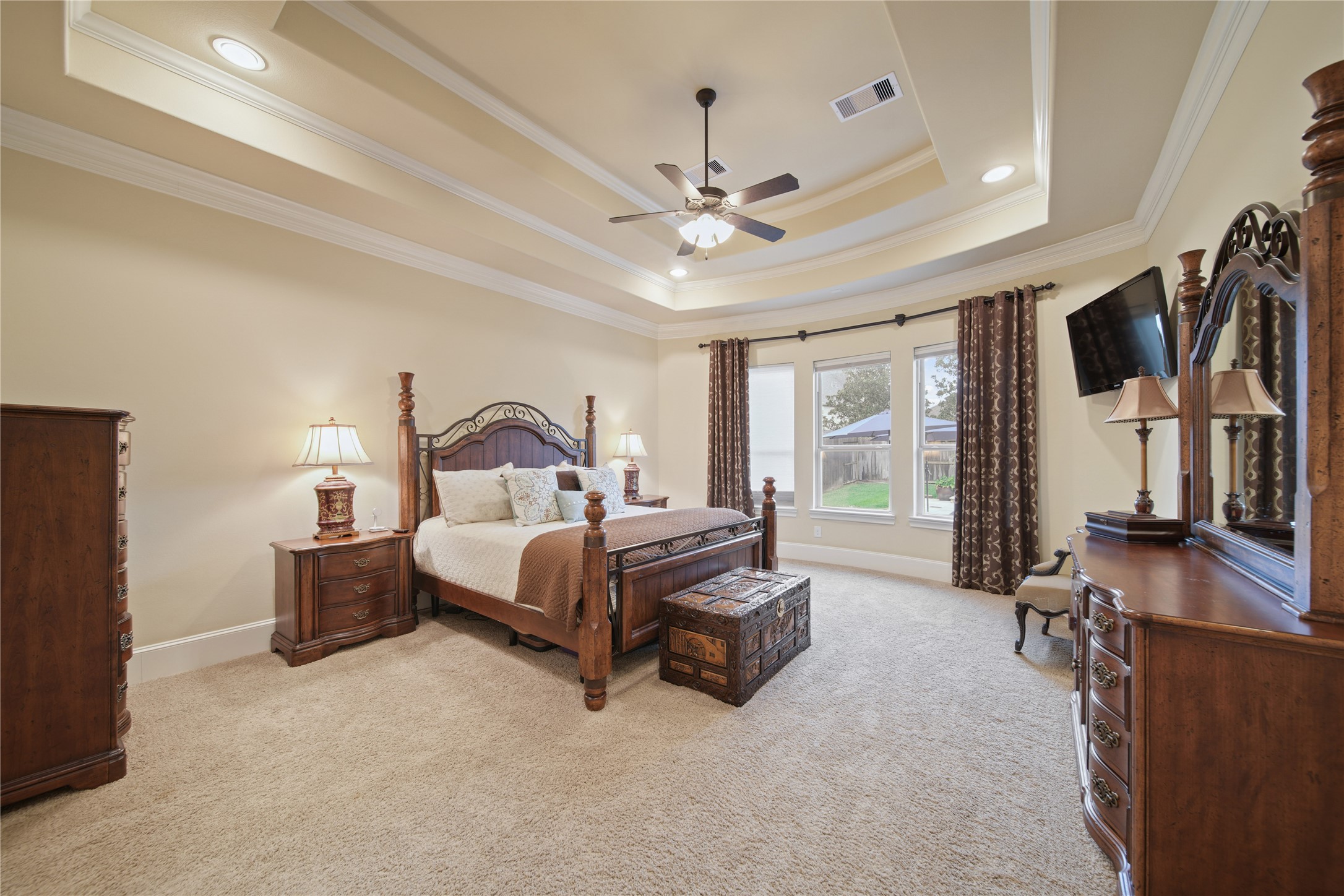 Friendswood, Texas, 77546, United States, 5 Bedrooms Bedrooms, ,6 BathroomsBathrooms,Residential,For Sale,1989691