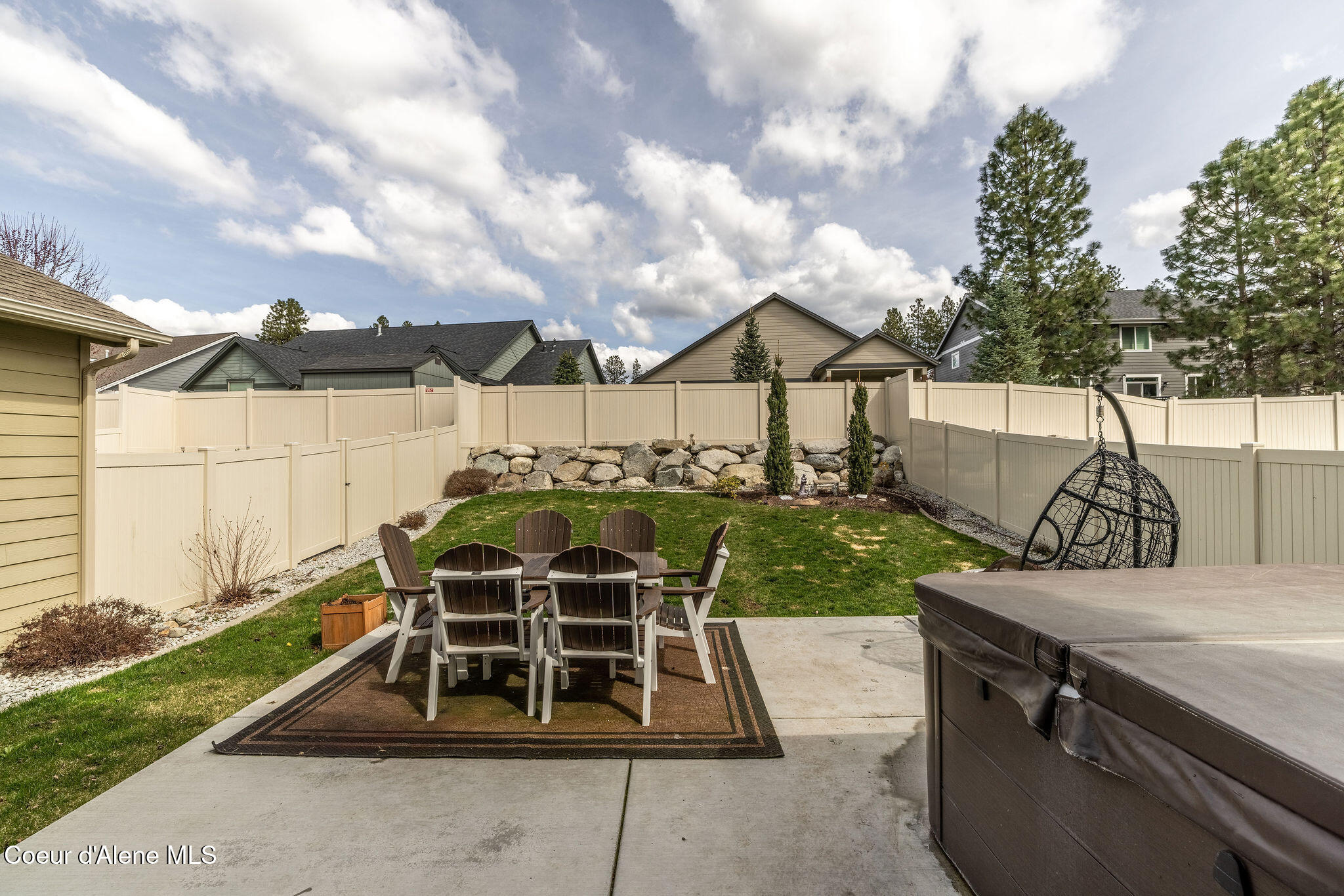 Coeur D'alene, Idaho, 83815, United States, 5 Bedrooms Bedrooms, ,4 BathroomsBathrooms,Residential,For Sale,1754735