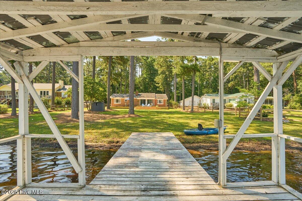 Whispering Pines, North Carolina, 28327, United States, 2 Bedrooms Bedrooms, ,2 BathroomsBathrooms,Residential,For Sale,1997179