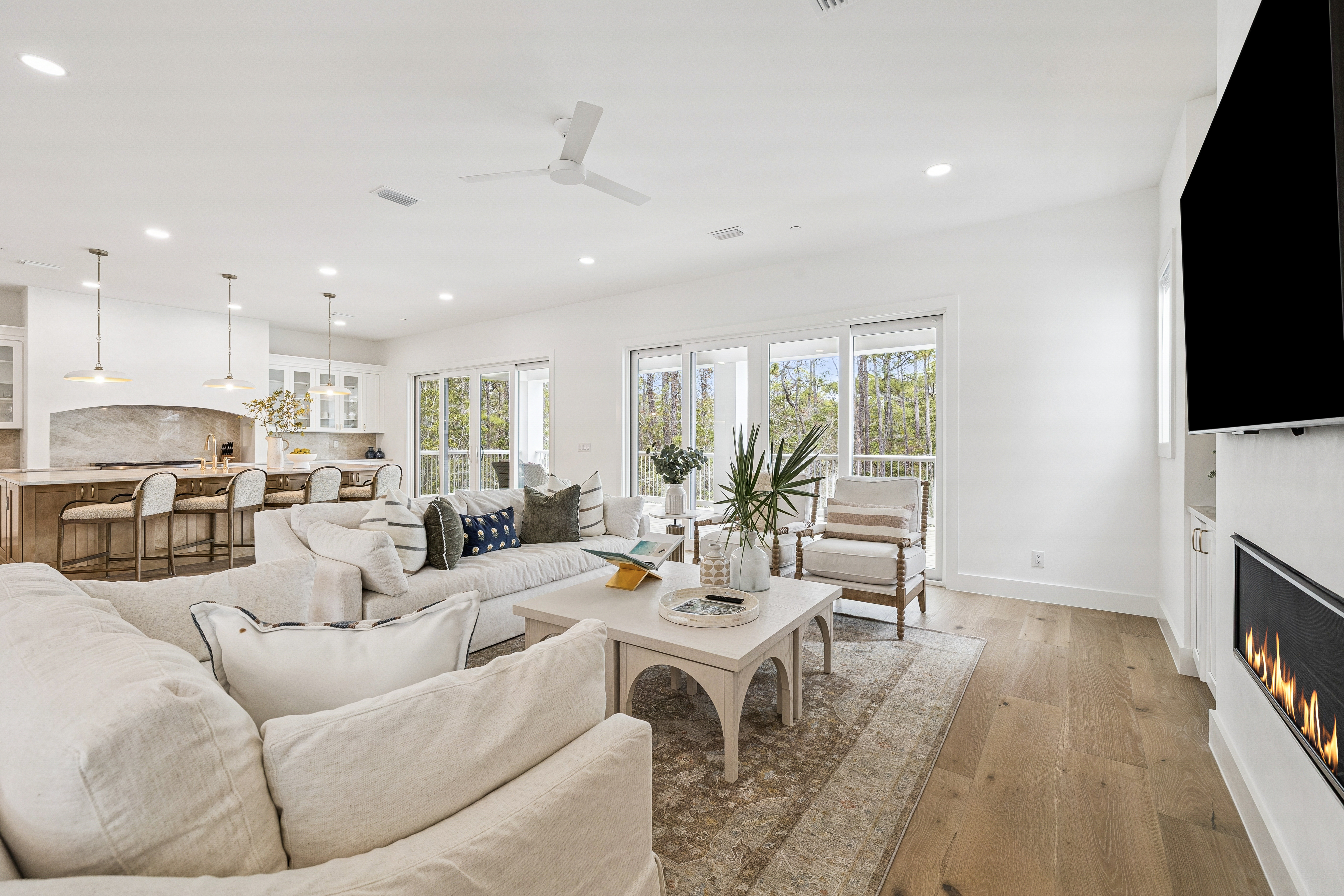  Gulf-View Retreat With Resort-Style Outdoor Living - 物件實景