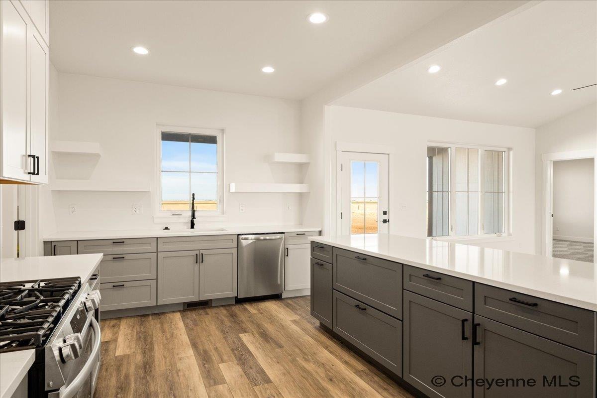 Cheyenne, Wyoming, 82009, United States, 3 Bedrooms Bedrooms, ,2 BathroomsBathrooms,Residential,For Sale,1875233