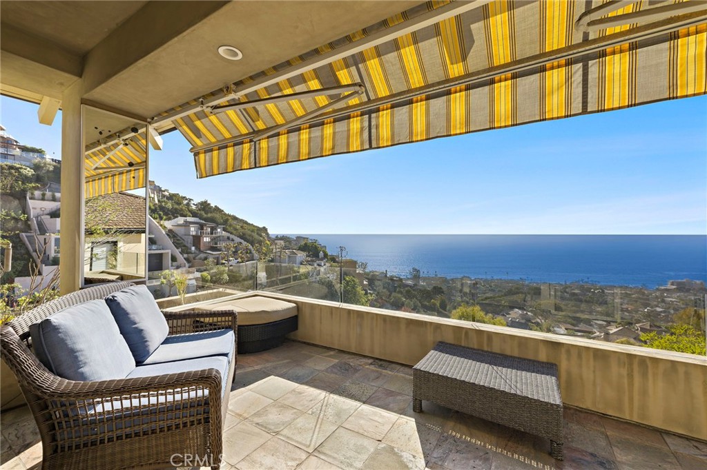 Laguna Beach, California, 92651, United States, 4 Bedrooms Bedrooms, ,5 BathroomsBathrooms,Residential,For Sale,2000559