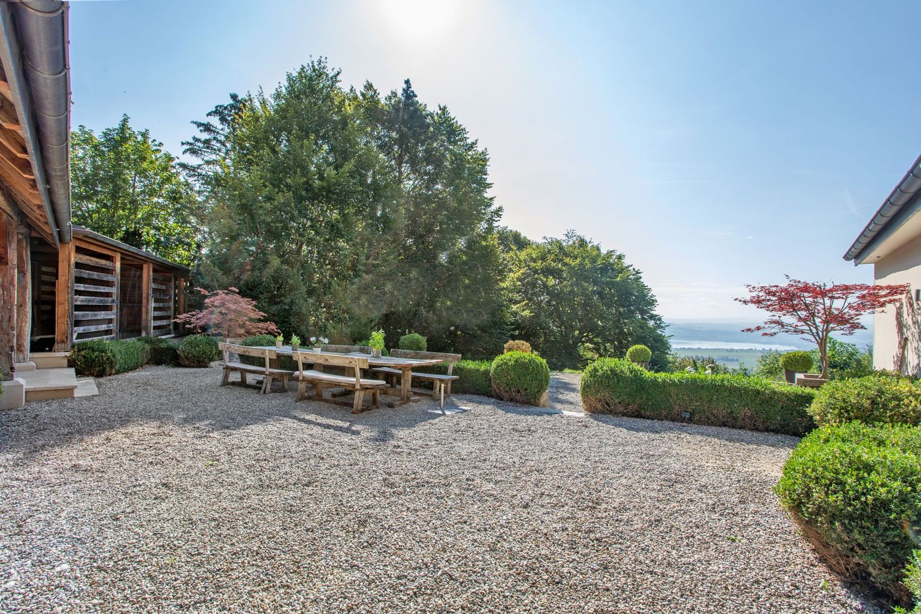  Exceptional renovated property with large garden and lake view - 物件實景