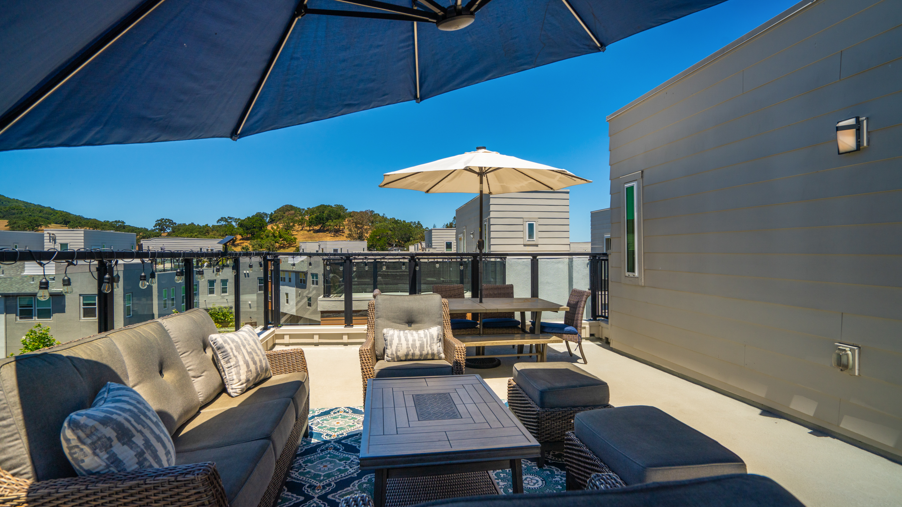  Modern Townhome in Novato - 物件實景