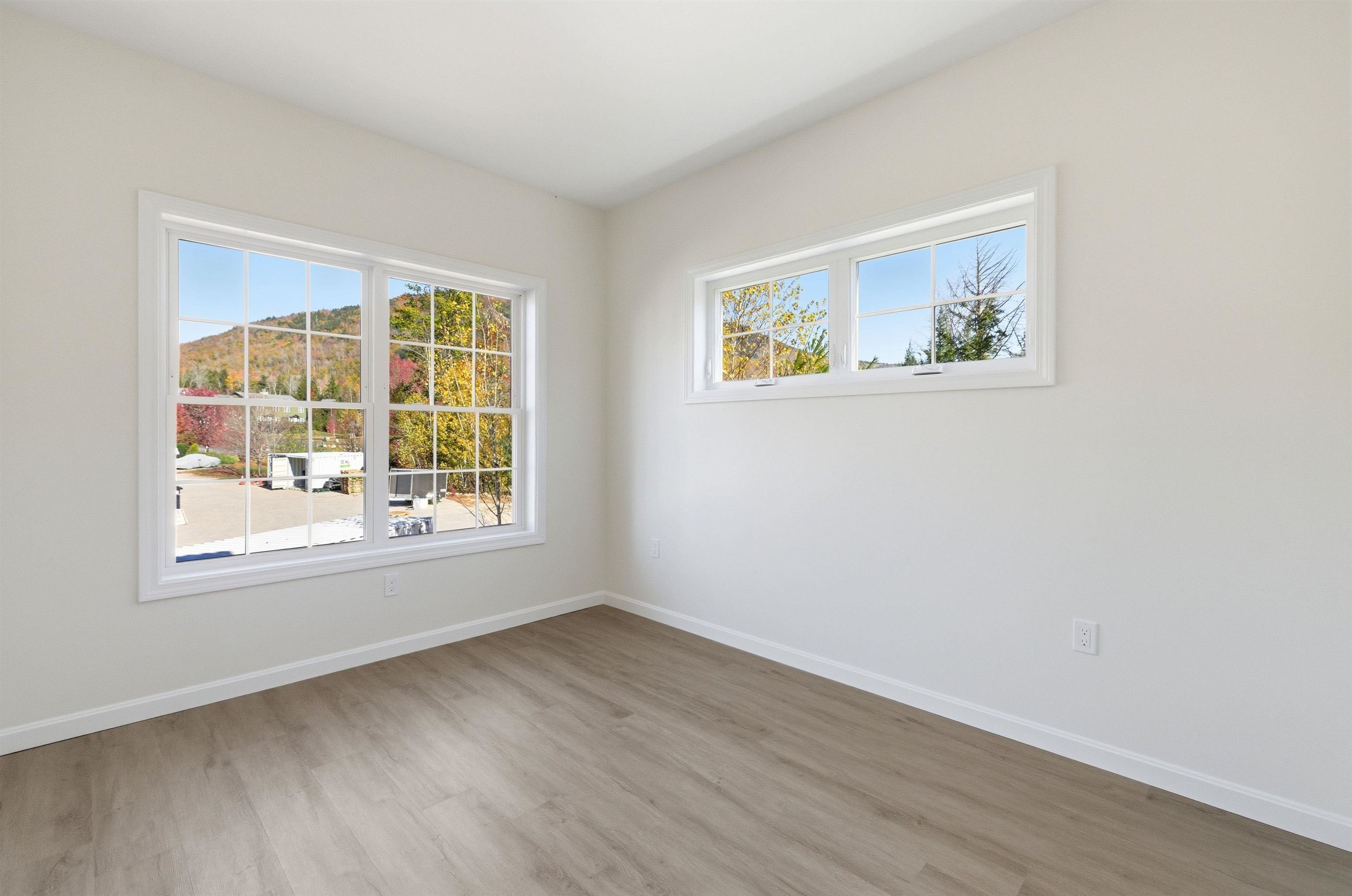 Lincoln, New Hampshire, 03251, United States, 3 Bedrooms Bedrooms, ,2 BathroomsBathrooms,Residential,For Sale,1980638