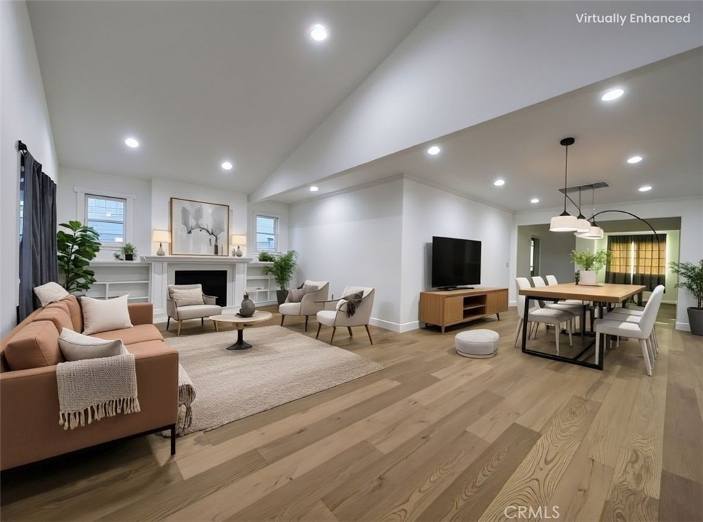 Los Angeles, California, 90019, United States, 5 Bedrooms Bedrooms, ,4 BathroomsBathrooms,Residential,For Sale,2005991