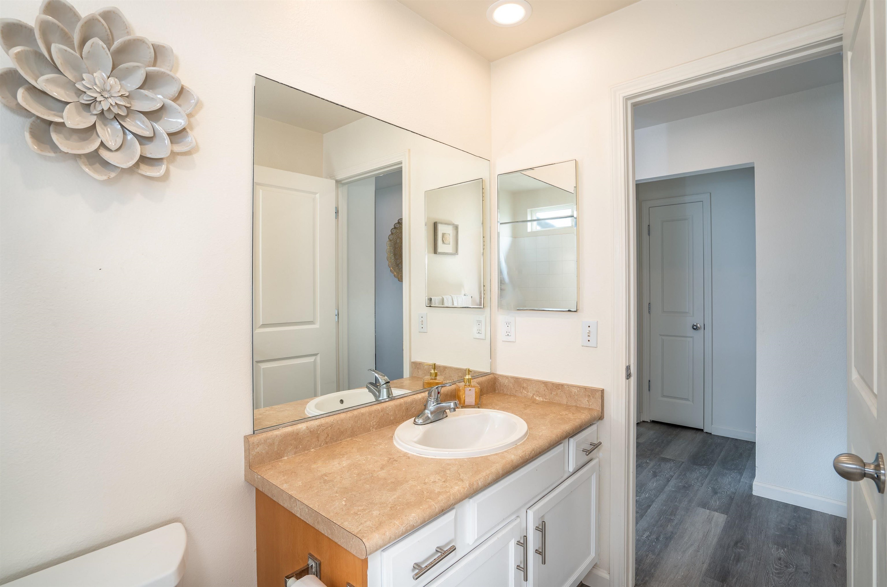 Wailuku, Hawaii, 96793, United States, 4 Bedrooms Bedrooms, ,3 BathroomsBathrooms,Residential,For Sale,1989485