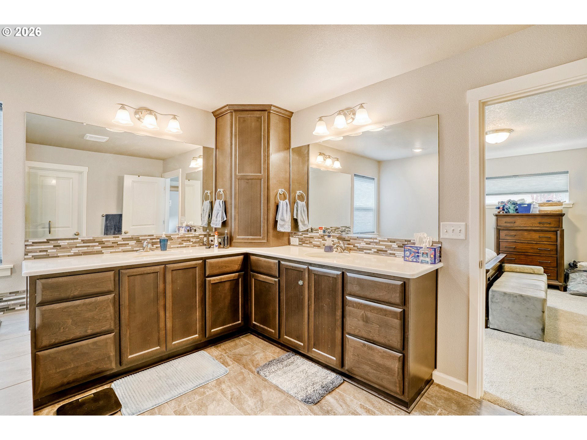 Vancouver, Washington, 98682, United States, 4 Bedrooms Bedrooms, ,2 BathroomsBathrooms,Residential,For Sale,2035283