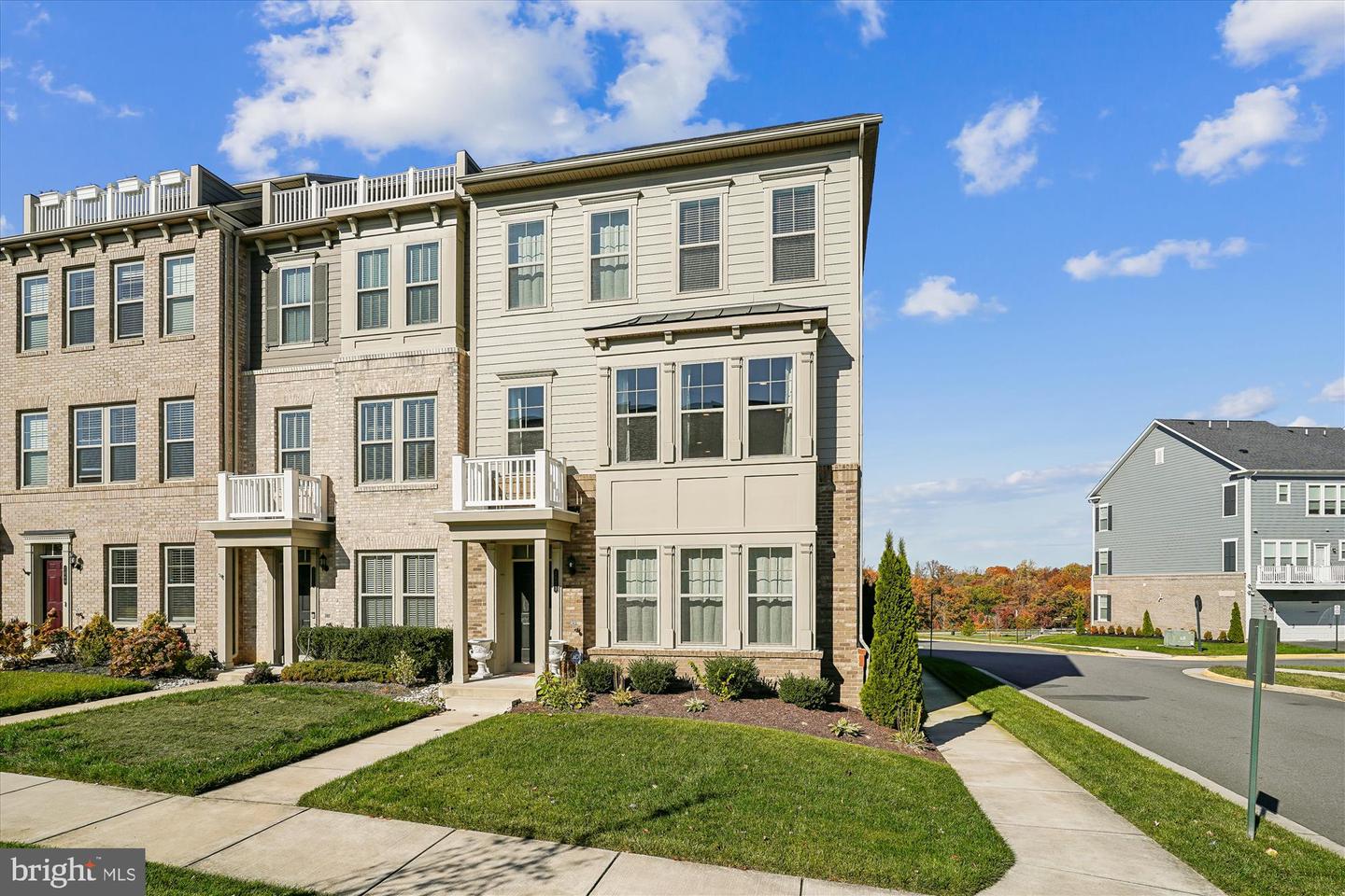 Dumfries, Virginia, 22026, United States, 3 Bedrooms Bedrooms, ,3 BathroomsBathrooms,Residential,For Sale,1988317