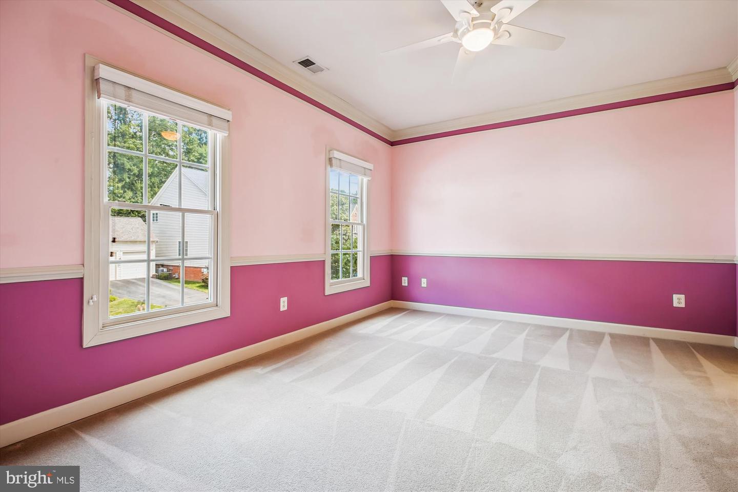 Gaithersburg, Maryland, 20878, United States, 5 Bedrooms Bedrooms, ,5 BathroomsBathrooms,Residential,For Sale,1907649