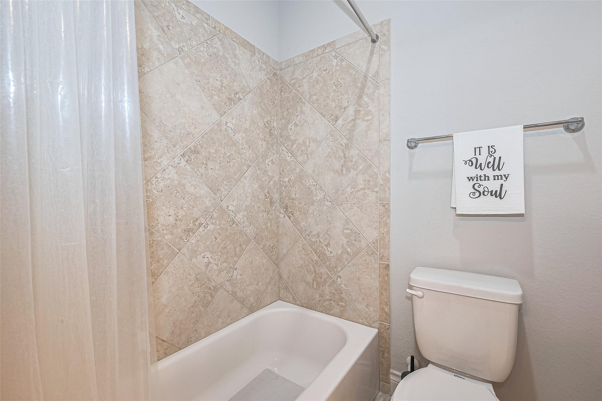 Katy, Texas, 77493, United States, 4 Bedrooms Bedrooms, ,4 BathroomsBathrooms,Residential,For Sale,1982754