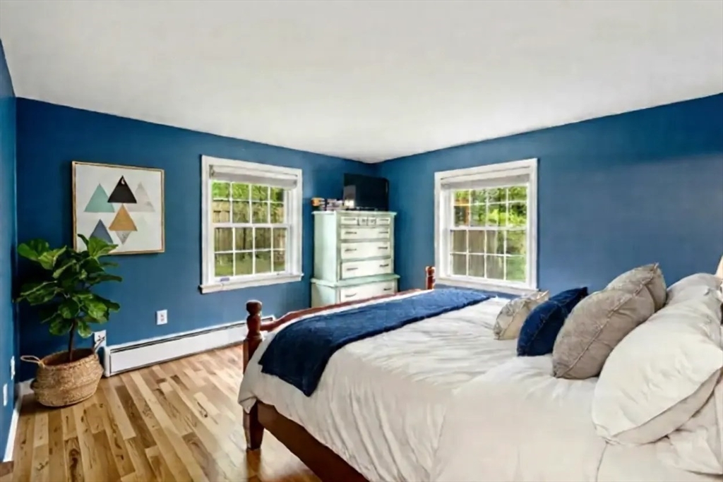Marlborough, Massachusetts, 01752, United States, 3 Bedrooms Bedrooms, ,2 BathroomsBathrooms,Residential,For Sale,1968899