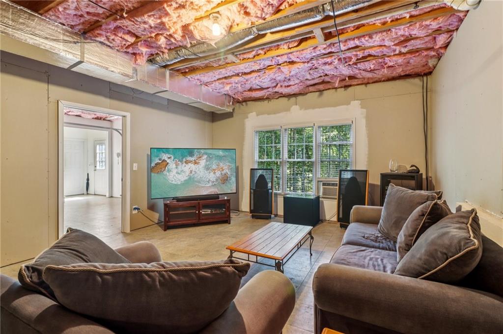 Flowery Branch, Georgia, 30542, United States, 4 Bedrooms Bedrooms, ,3 BathroomsBathrooms,Residential,For Sale,1923417