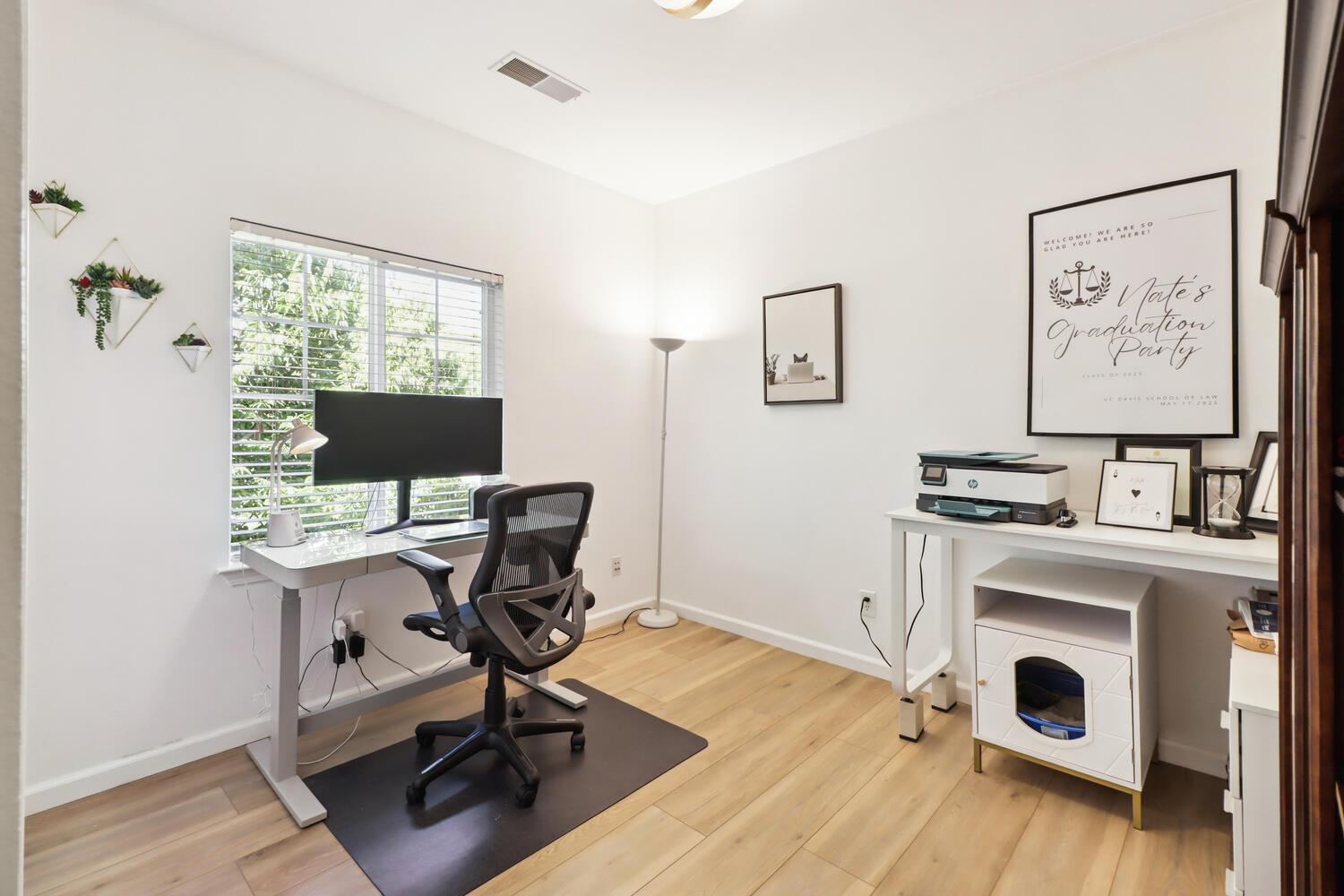 Davis, California, 95618, United States, 2 Bedrooms Bedrooms, ,2 BathroomsBathrooms,Residential,For Sale,1874758