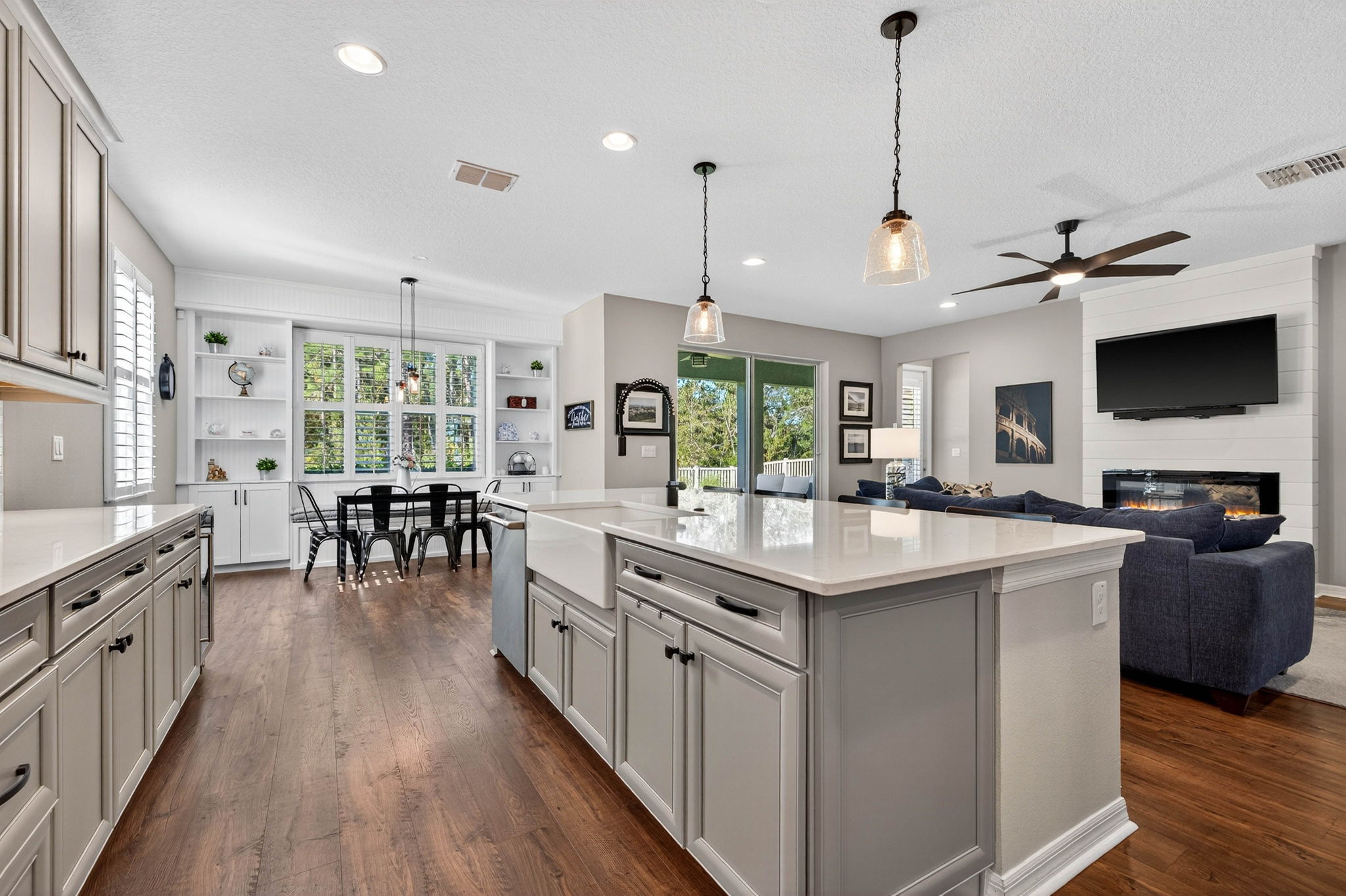 Land O Lakes, Florida, 34637, United States, 5 Bedrooms Bedrooms, ,3 BathroomsBathrooms,Residential,For Sale,1976107