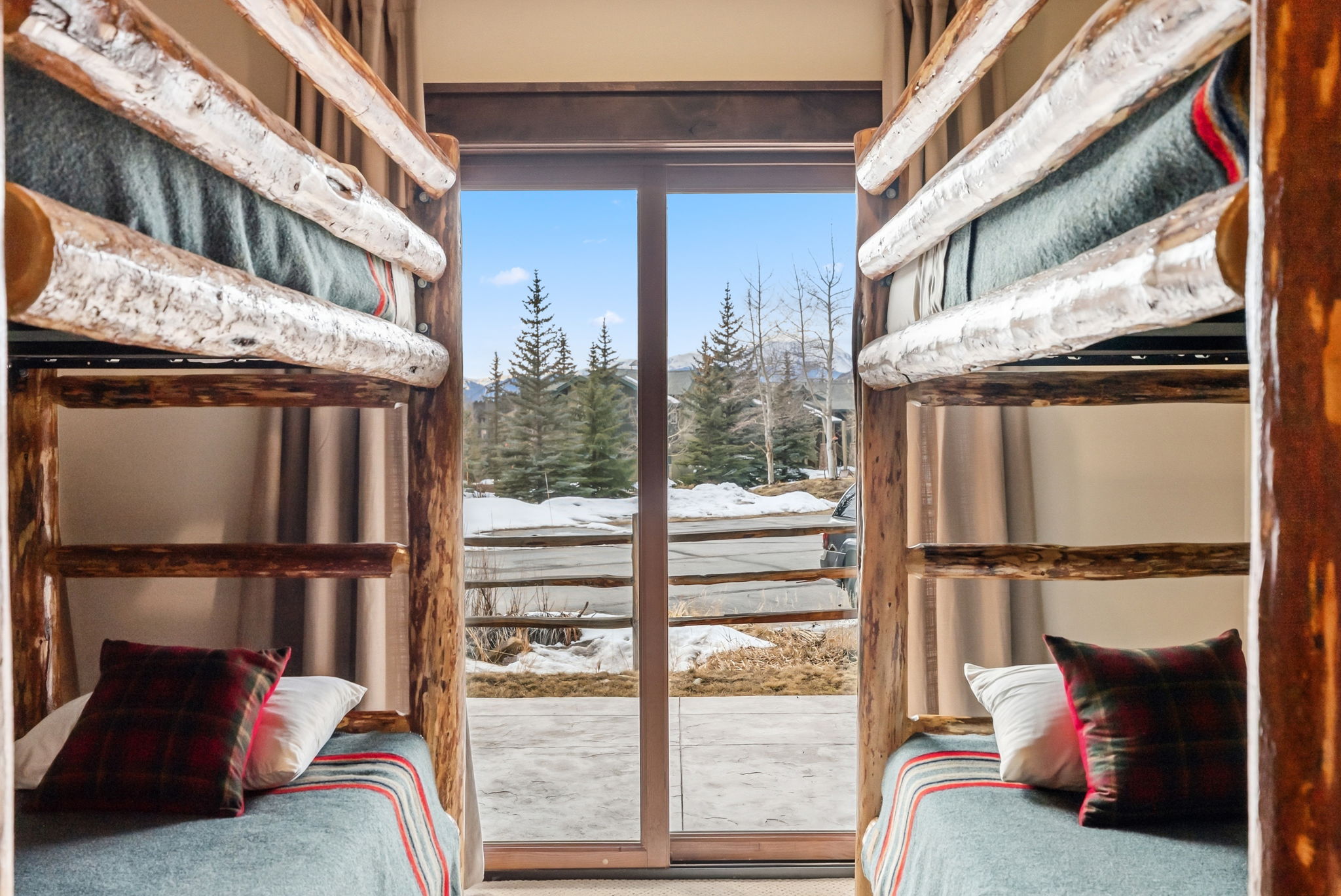  Experience Elevated Mountain Living at 59 Erickson Loop #4B - 物件實景