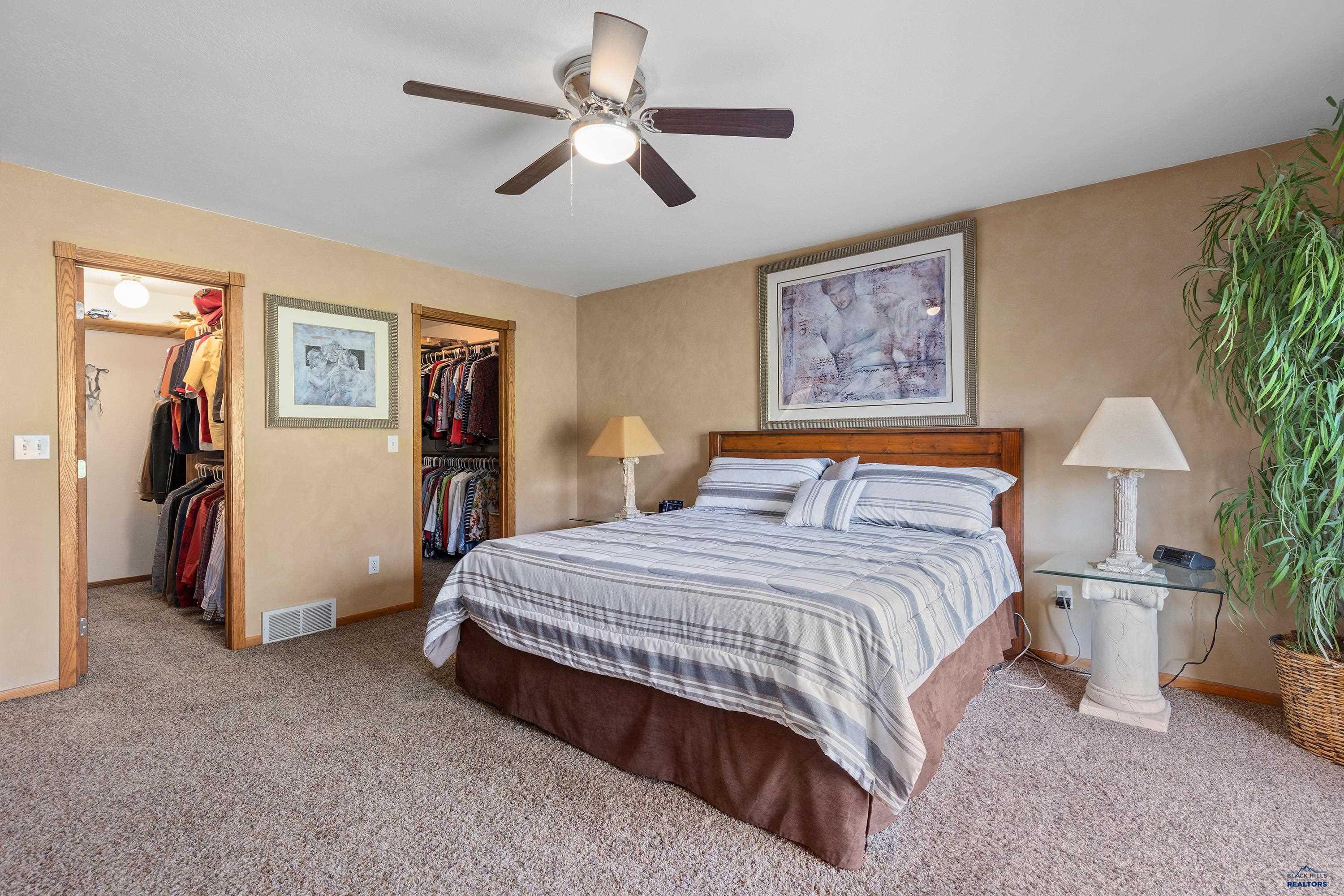 Rapid City, South Dakota, 57702, United States, 3 Bedrooms Bedrooms, ,3 BathroomsBathrooms,Residential,For Sale,1963226