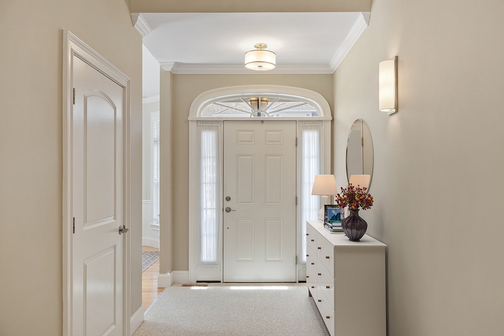 Lynnfield, Massachusetts, 01940, United States, 2 Bedrooms Bedrooms, ,3 BathroomsBathrooms,Residential,For Sale,1991893