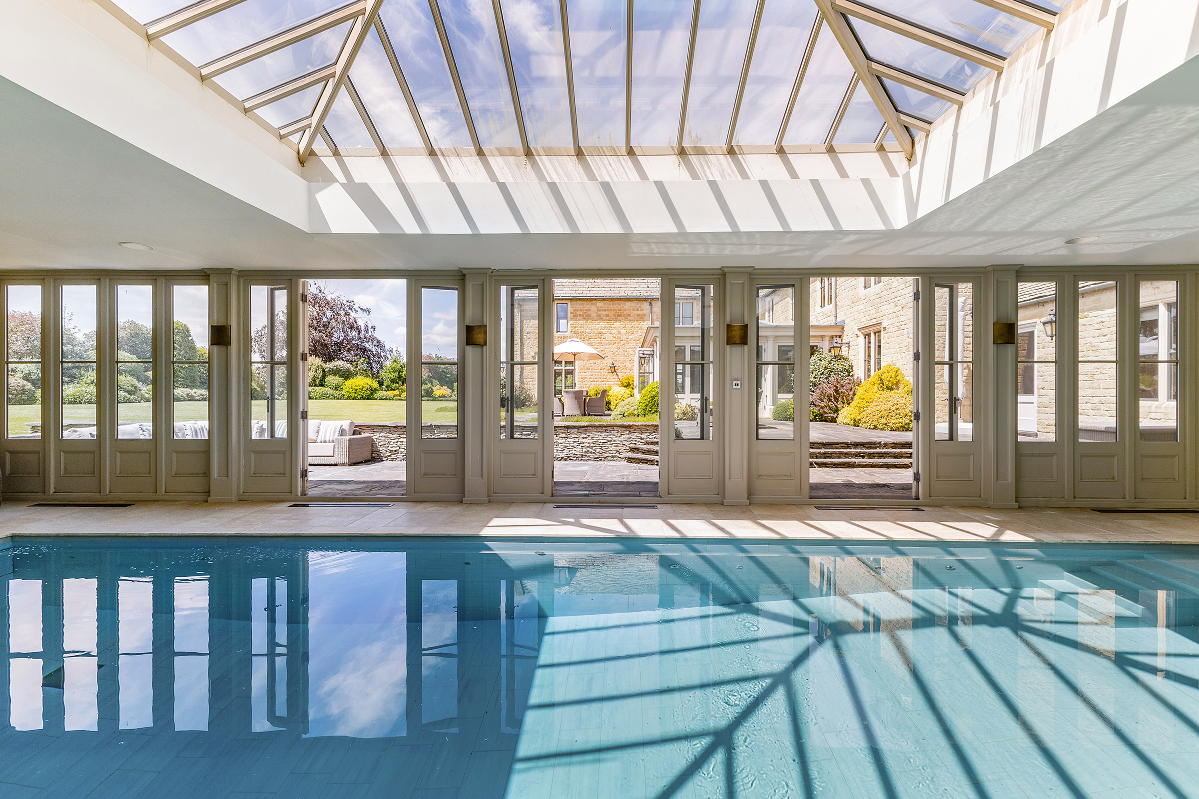  An Impressive Country Estate with Indoor Pool and Equestrian Facilities - 物件實景
