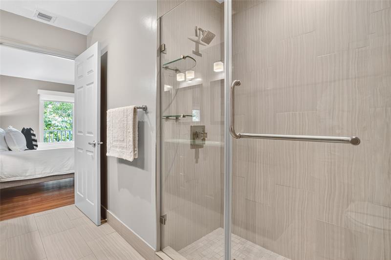 Fort Lauderdale, Florida, 33305, United States, 2 Bedrooms Bedrooms, ,3 BathroomsBathrooms,Residential,For Sale,1957738