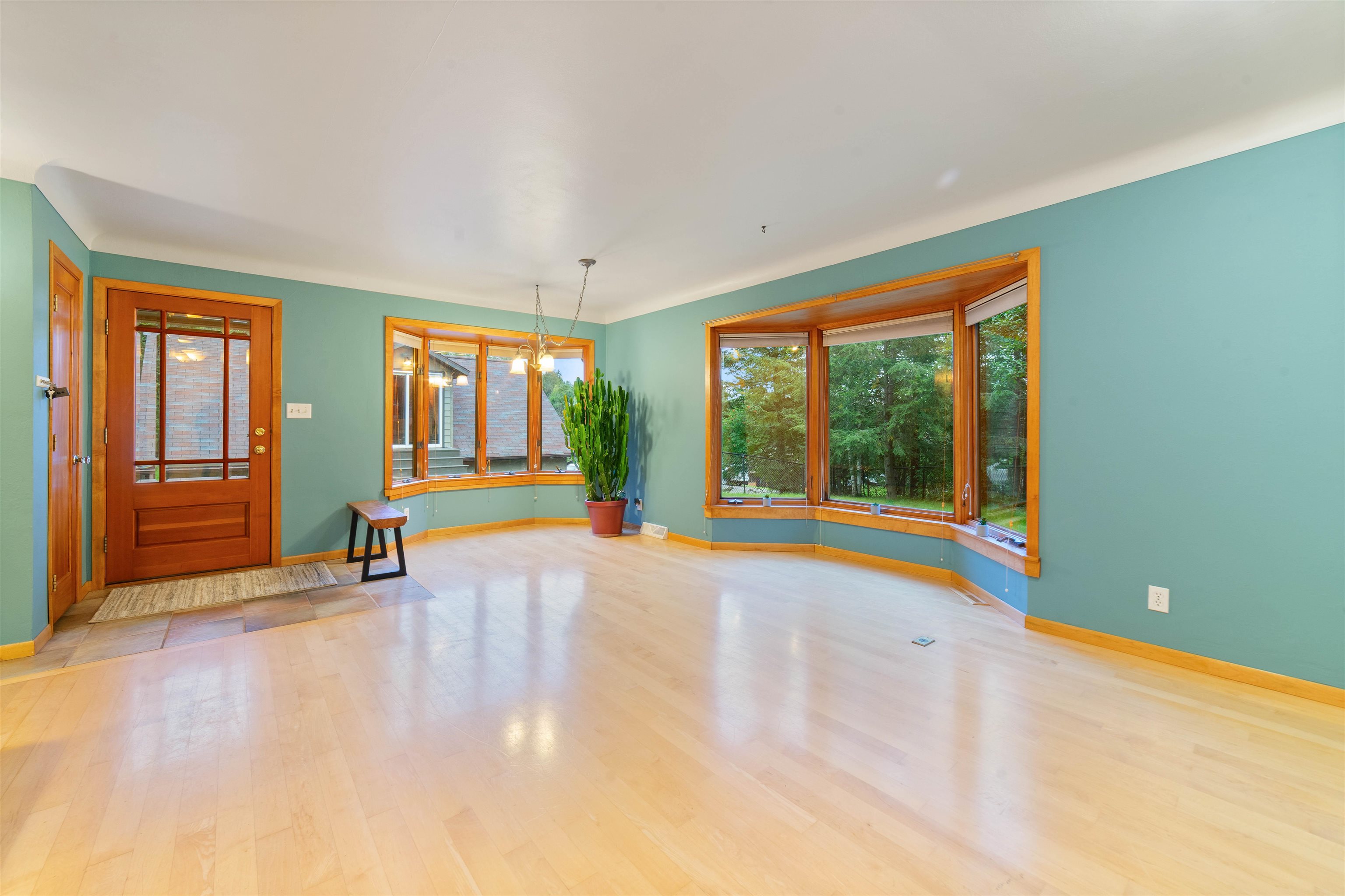 Duluth, Minnesota, 55803, United States, 4 Bedrooms Bedrooms, ,1 BathroomBathrooms,Residential,For Sale,1942593