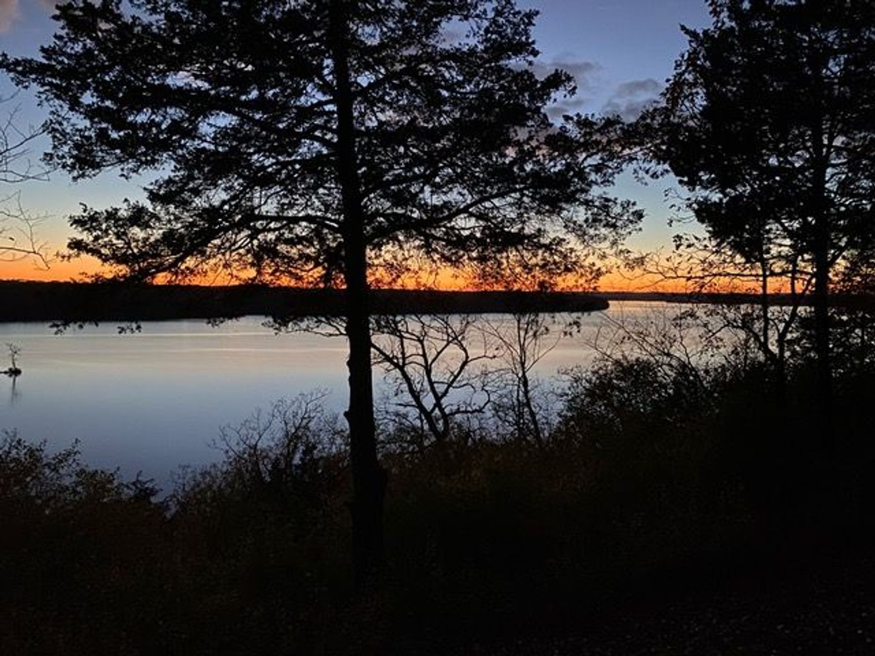  An Elevated Riverfront Sanctuary Above the Mississippi - 物件實景