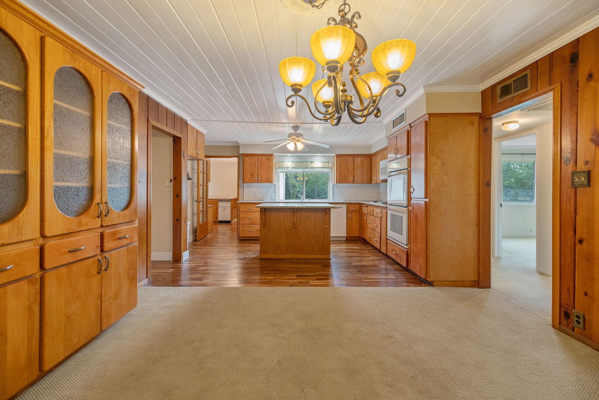 Fresno, California, 93722, United States, 3 Bedrooms Bedrooms, ,2 BathroomsBathrooms,Residential,For Sale,1984127