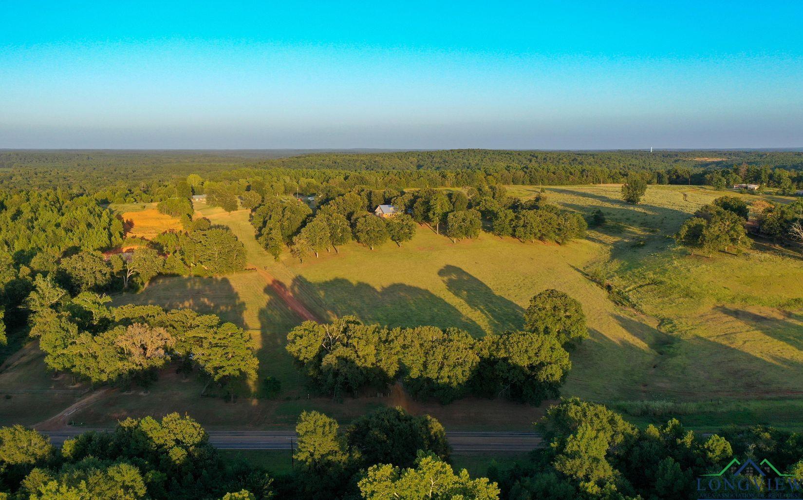 5660-01 Texas Highway 8, Linden, Texas, 75563, United States, 4 Bedrooms Bedrooms, ,3 BathroomsBathrooms,Residential,For Sale,5660-01 Texas Highway 8,1322906