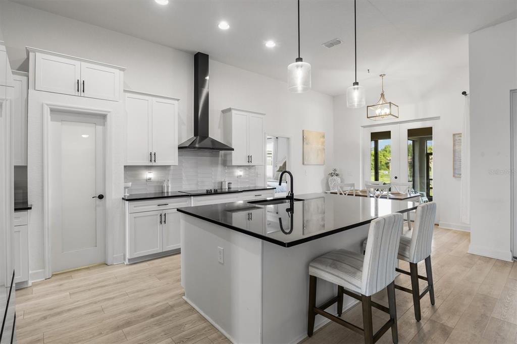 Winter Haven, Florida, 33881, United States, 4 Bedrooms Bedrooms, ,3 BathroomsBathrooms,Residential,For Sale,1957655