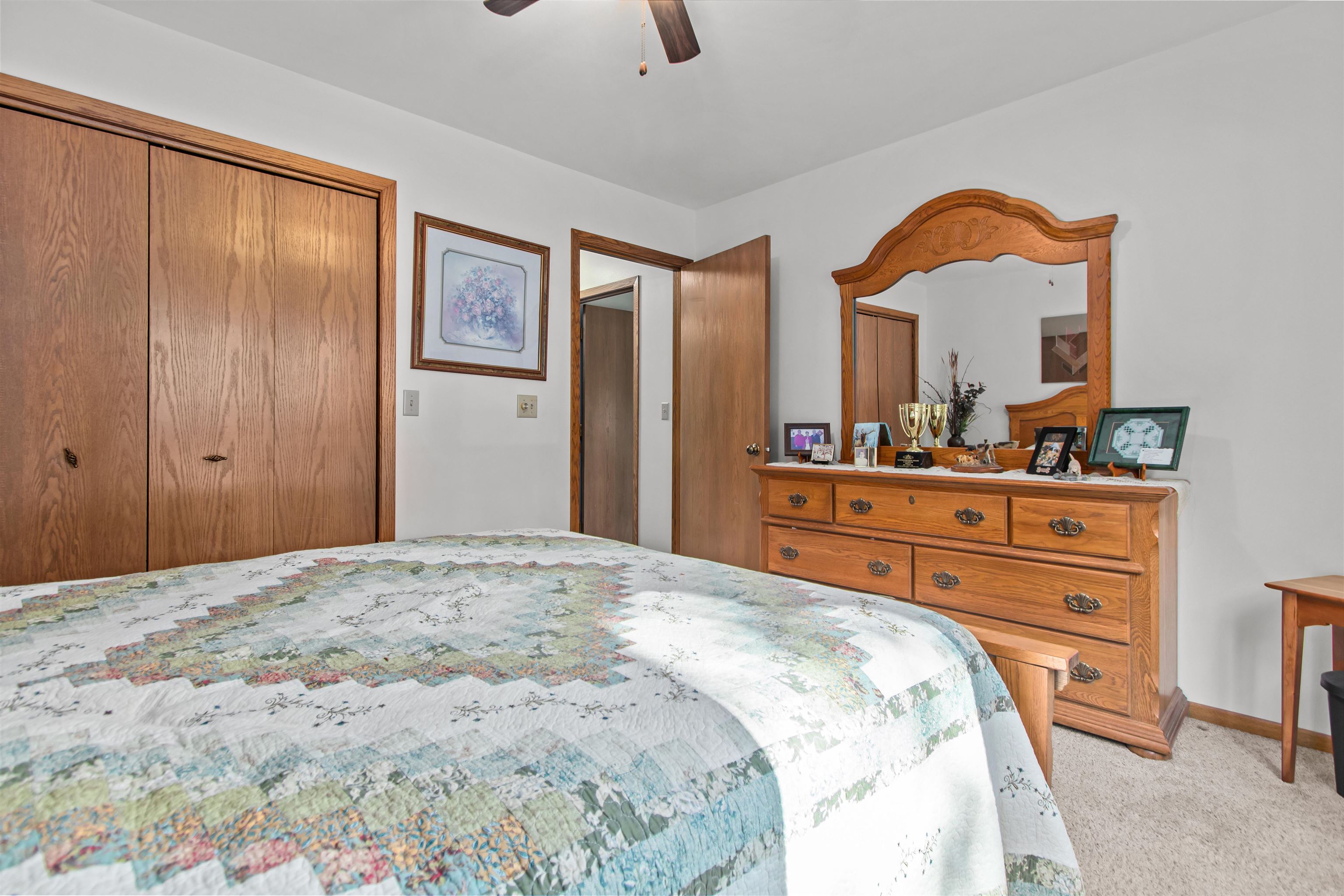 WINNECONNE, Wisconsin, 54986, United States, 2 Bedrooms Bedrooms, ,2 BathroomsBathrooms,Residential,For Sale,1926220