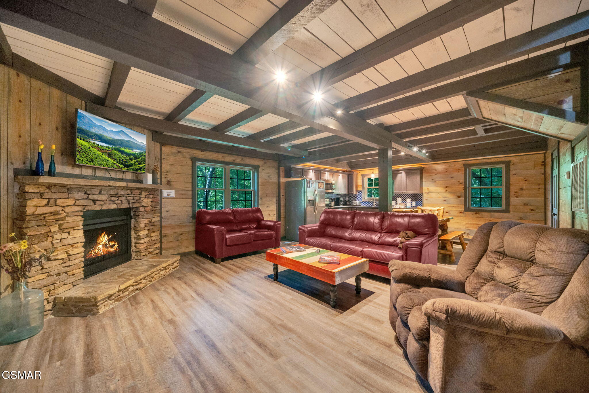 Gatlinburg, Tennessee, 37738, United States, 4 Bedrooms Bedrooms, ,5 BathroomsBathrooms,Residential,For Sale,1921348