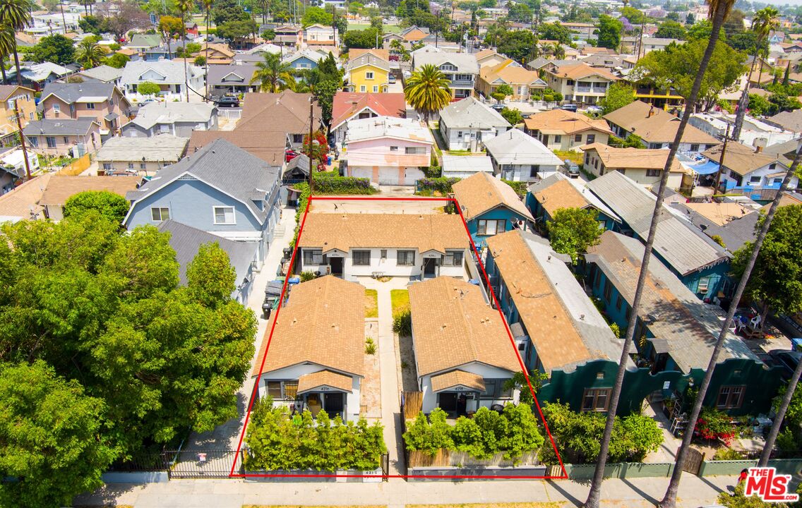 Los Angeles, California, 90011, United States, 4 Bedrooms Bedrooms, ,Residential,For Sale,1785910